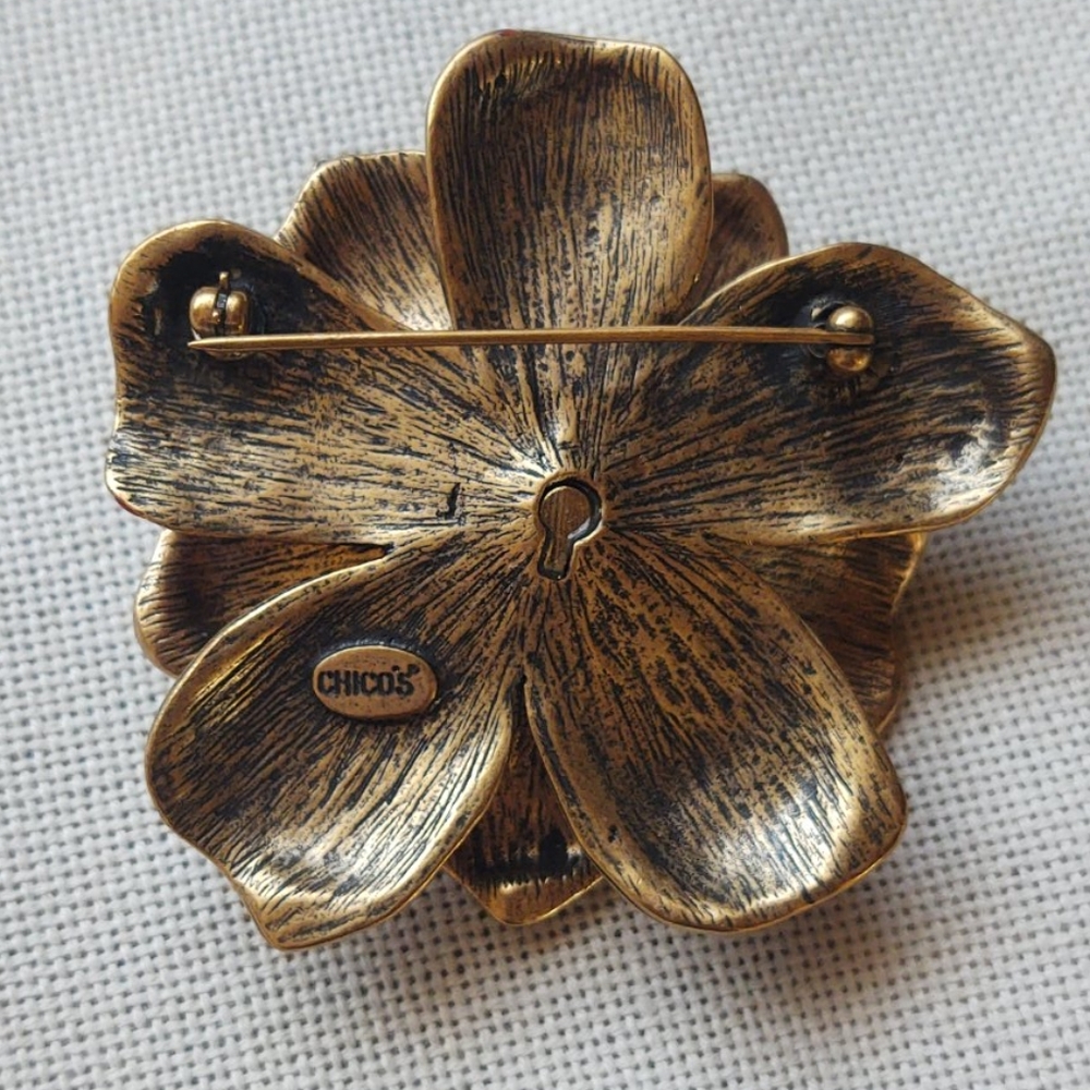 Chico's flower Brooch - Picture 2 of 3